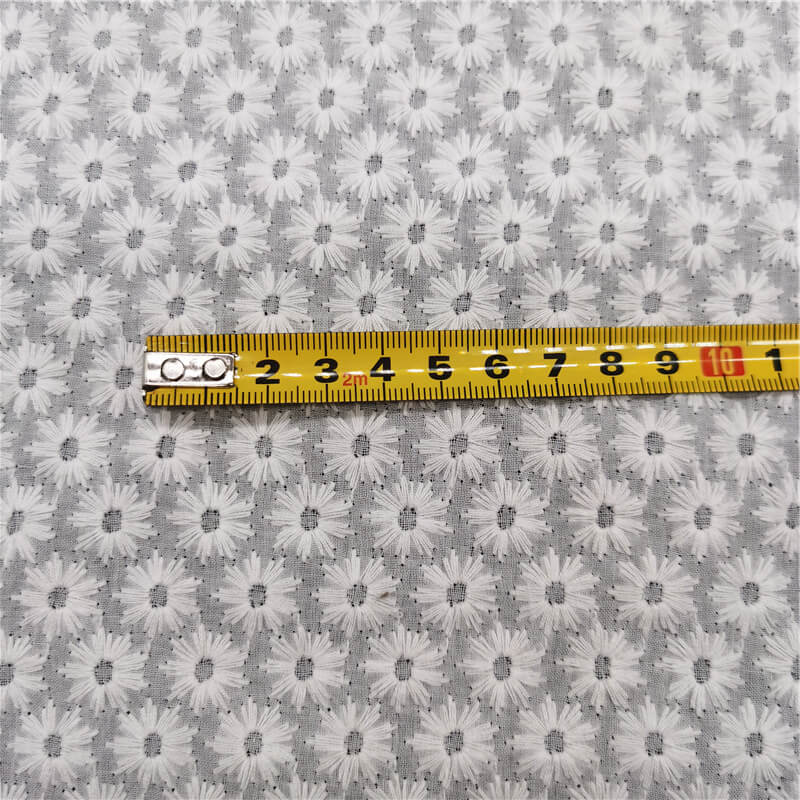 Cutwork Women's 100% Cotton Embroidered Fabric for Women's Wear Wholes