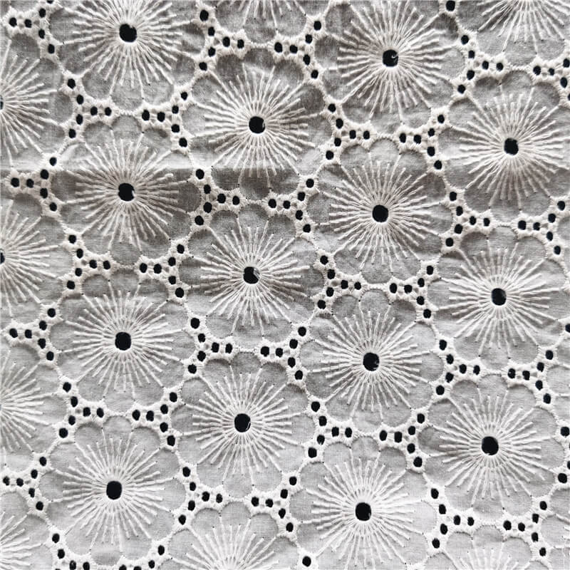 Cutwork Women's 100% Cotton Embroidered Fabric for Women's Wear Wholes