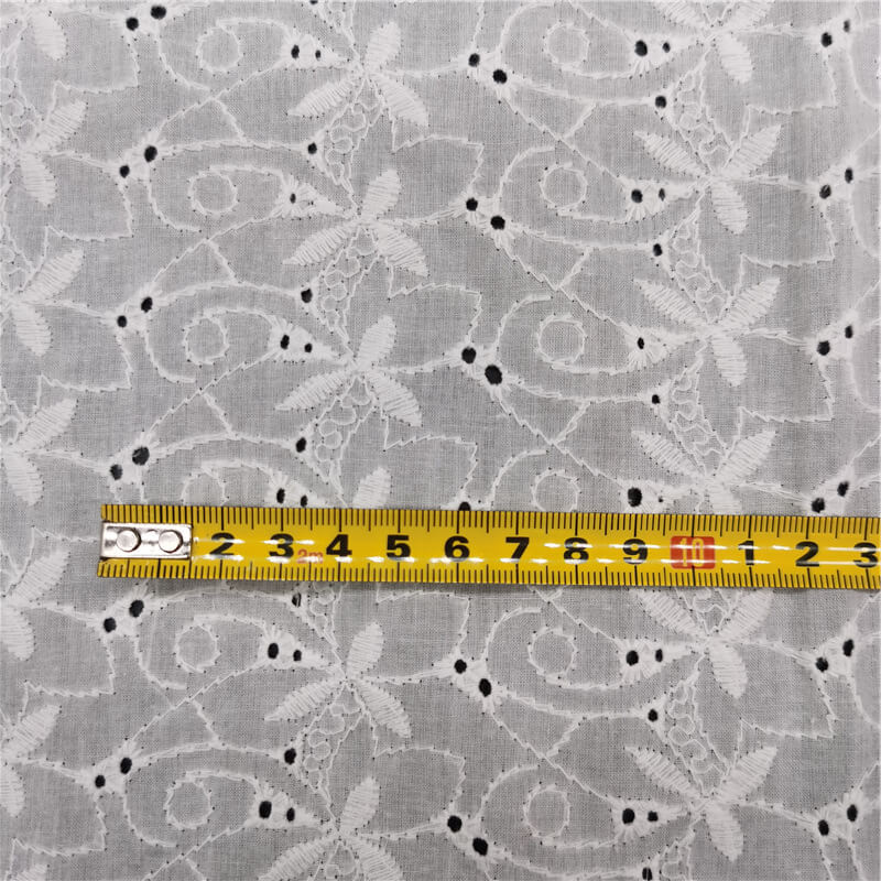Cutwork Women's 100% Cotton Embroidered Fabric for Women's Wear Wholes
