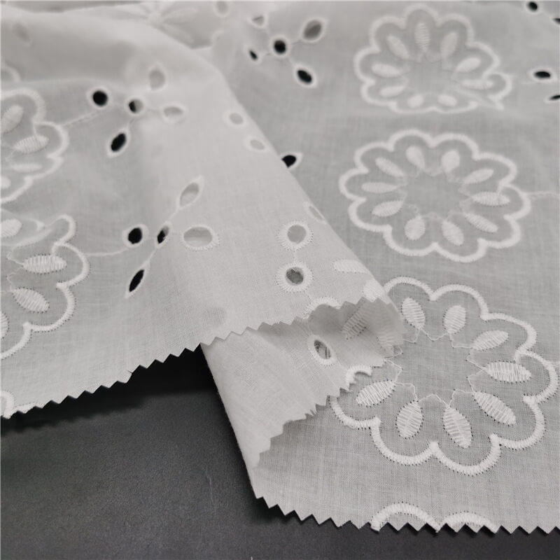 Cutwork Women's 100% Cotton Embroidered Fabric for Women's Wear Wholes