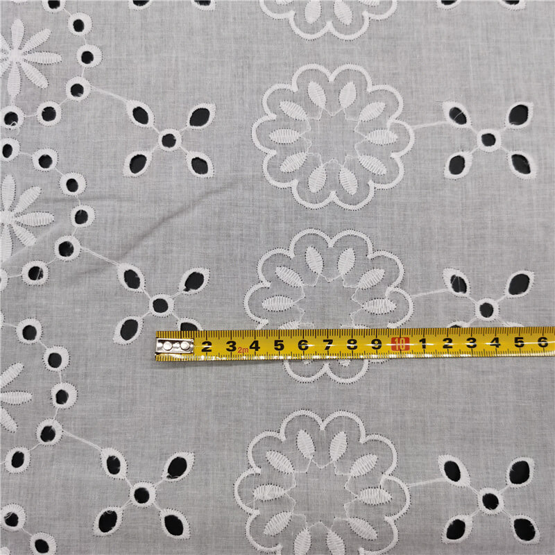 Cutwork Women's 100% Cotton Embroidered Fabric for Women's Wear Wholes