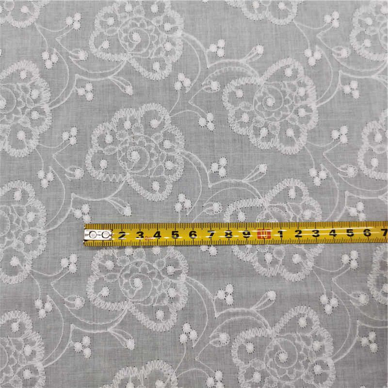 Cutwork Women's 100% Cotton Embroidered Fabric for Women's Wear Wholes