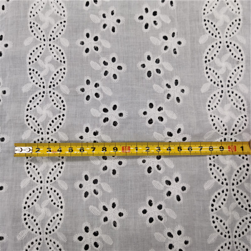 Cutwork Women's 100% Cotton Embroidered Fabric for Women's Wear Wholes
