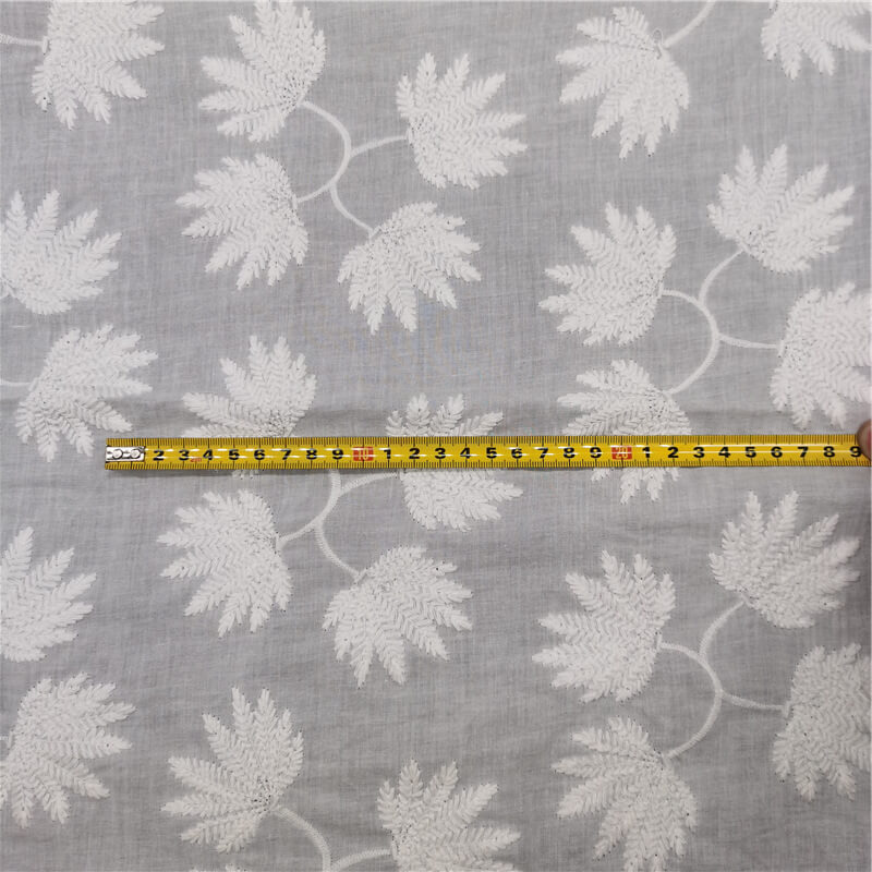 Cutwork Women's 100% Cotton Embroidered Fabric for Women's Wear Wholes