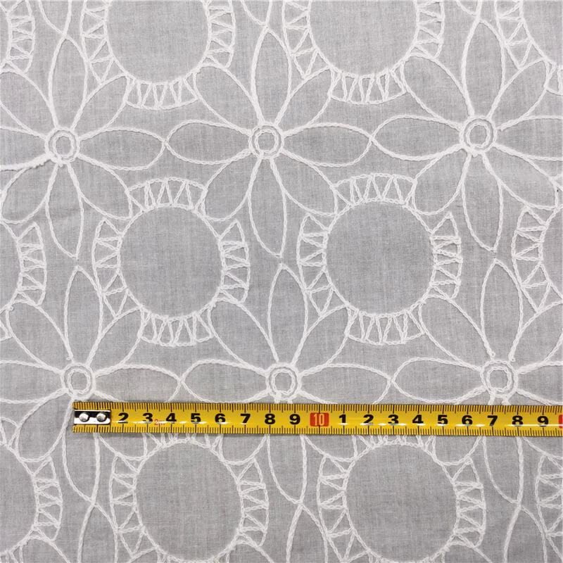 Cutwork Women's 100% Cotton Embroidered Fabric for Women's Wear Wholes