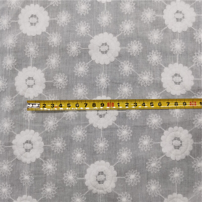 Cutwork Women's 100% Cotton Embroidered Fabric for Women's Wear Wholes