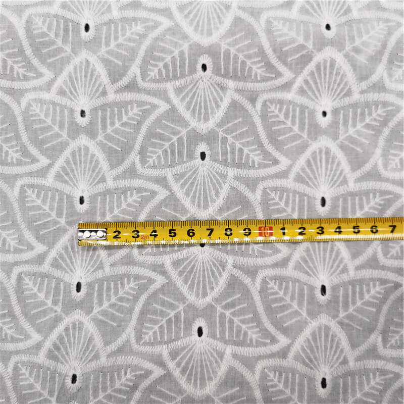 Cutwork Women's 100% Cotton Embroidered Fabric for Women's Wear Wholes