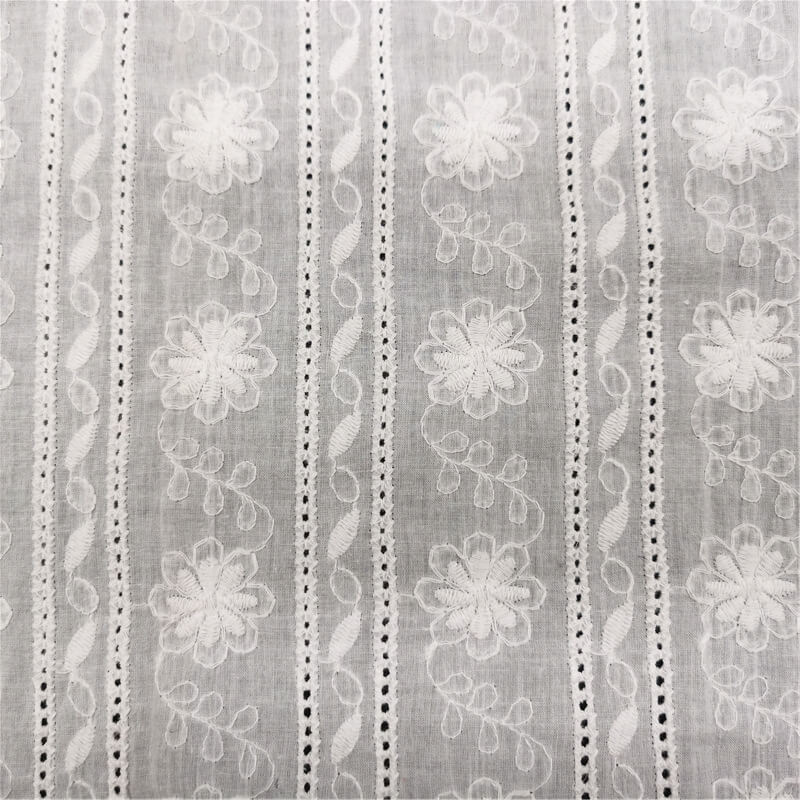 Cutwork Women's 100% Cotton Embroidered Fabric for Women's Wear Wholes