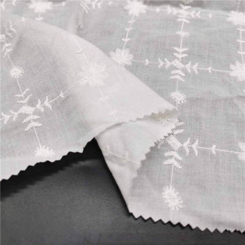 Cutwork Women's 100% Cotton Embroidered Fabric for Women's Wear Wholes