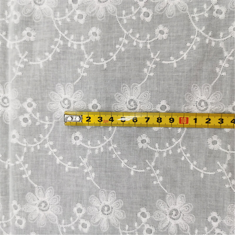 Cutwork Women's 100% Cotton Embroidered Fabric for Women's Wear Wholes