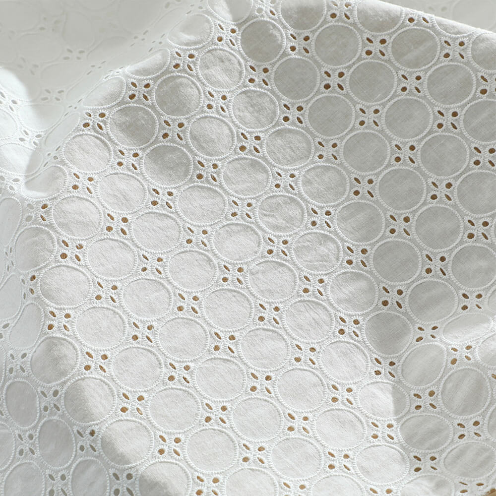 Embroidered Lace Embroidered Fabric Eyelet 100% Cotton for Women's Wea