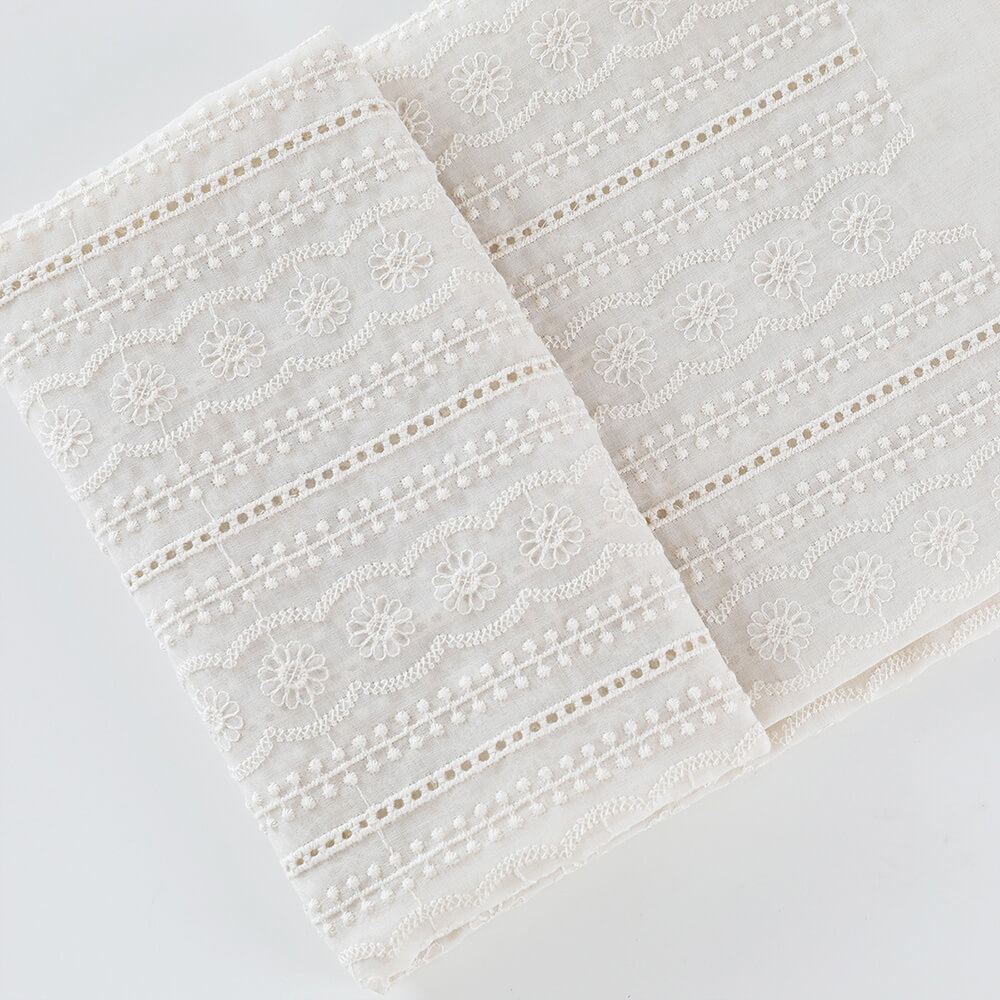 Dress Cutwork Cotton Thread Cotton Embroidered Fabric for Women's Wear
