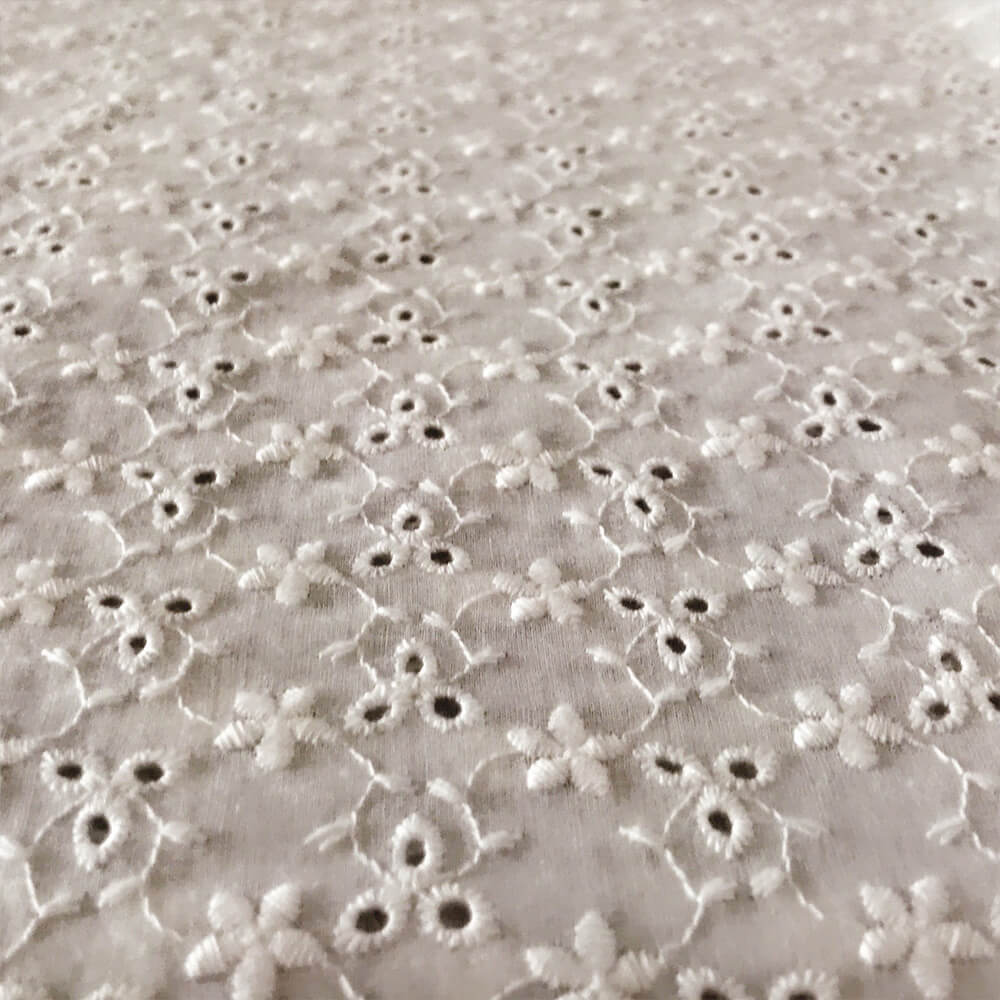 Eyelet Cutwork 100% Cotton Embroidered Fabric for Women's Wear Wholesa 7