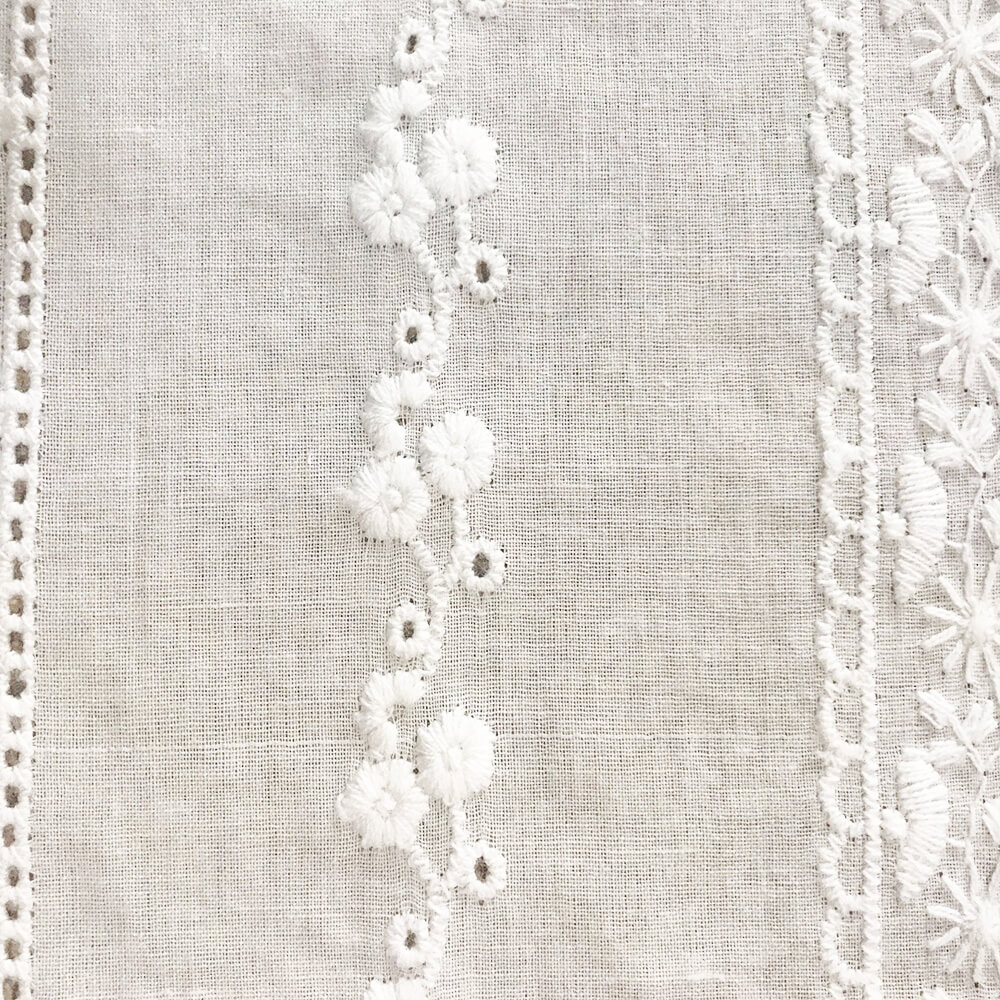 Eyelet Placement Cutwork 100% Cotton Embroidered Fabric for Women's We