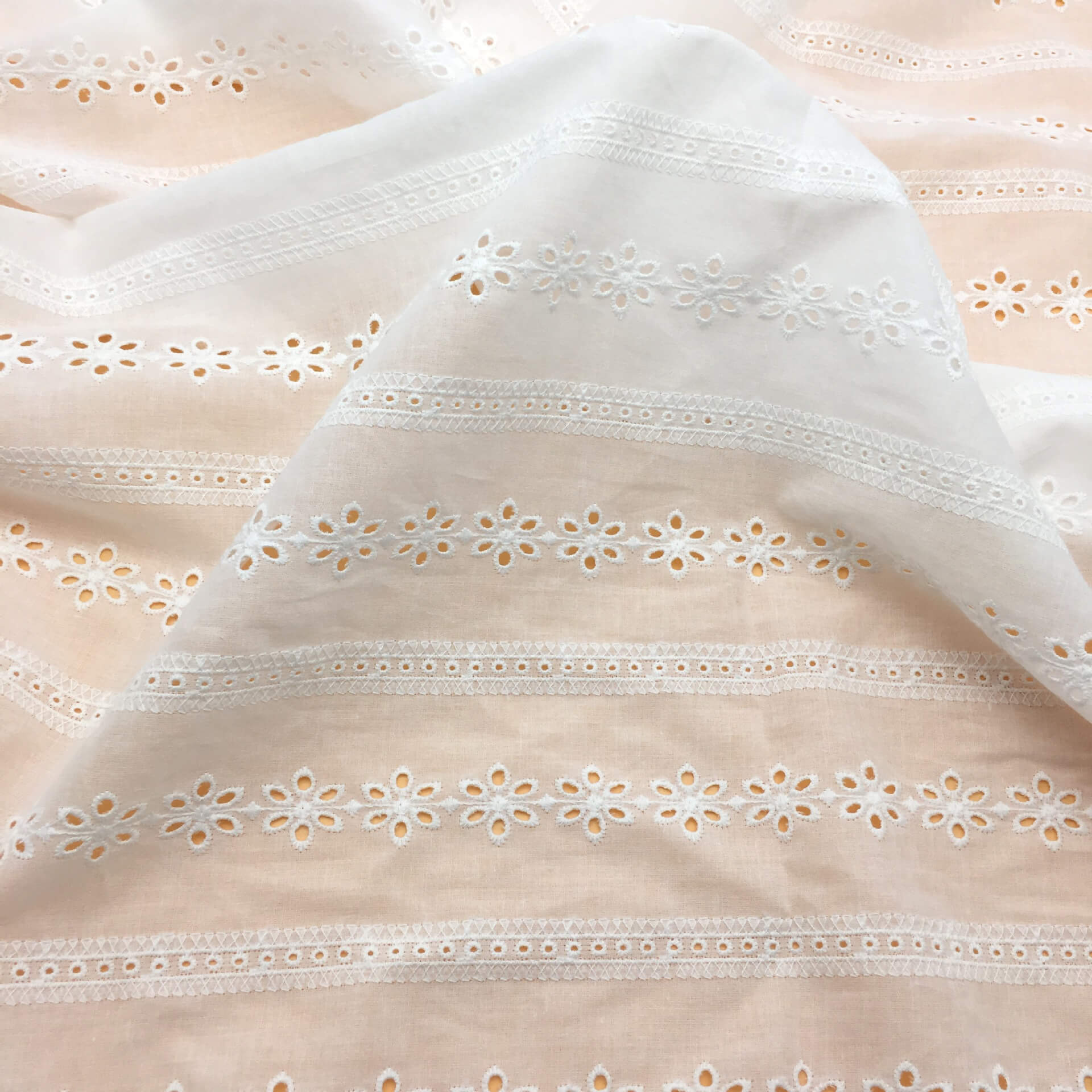 Embroidered Fabric Dress Women's 100% Cotton for Women's Wear Wholesal
