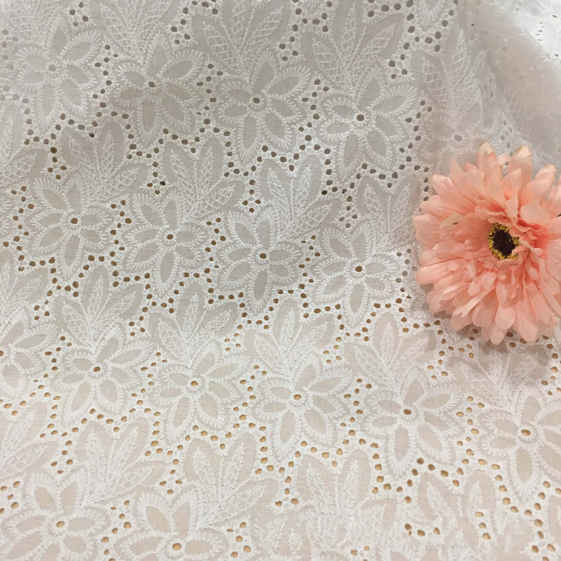 Embroidered Fabric Cutwork Dress 100% Cotton for Women's Wear Wholesal