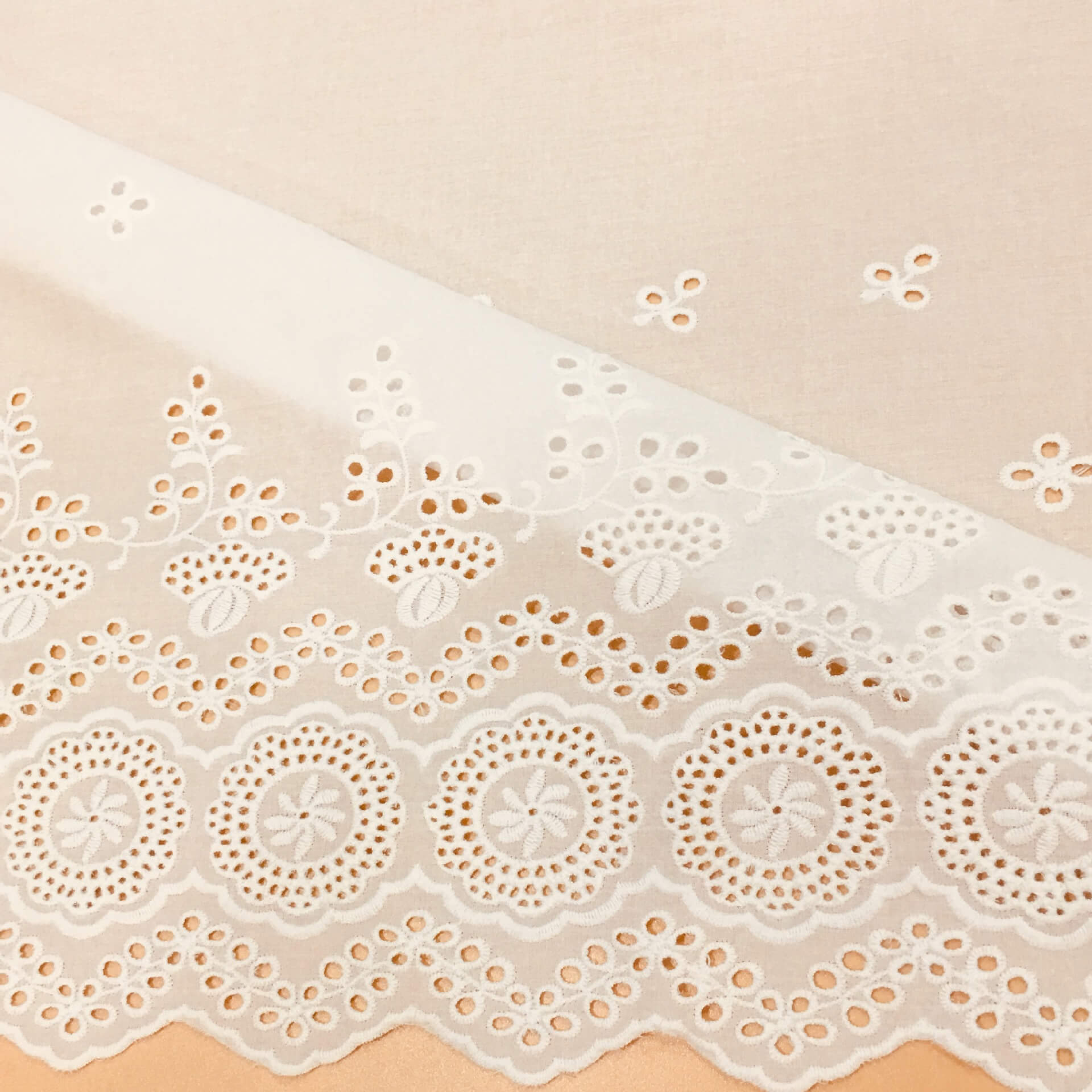 Embroidered Fabric Scallop Edge Wave 100% Cotton for Women's Wear Whol