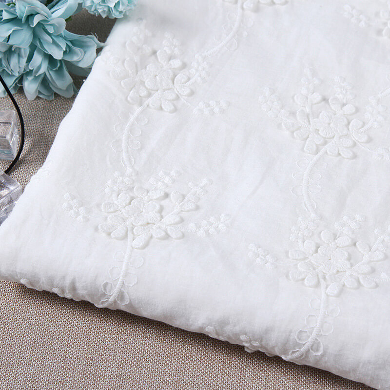 Embroidered Fabric Cutwork 100% Cotton for Women's Wear Wholesale Supp