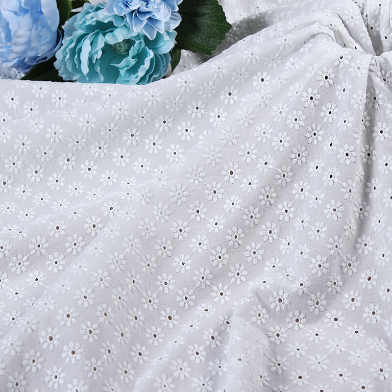 Embroidered Fabric Cutwork 100% Cotton for Women's Wear Wholesale Supp