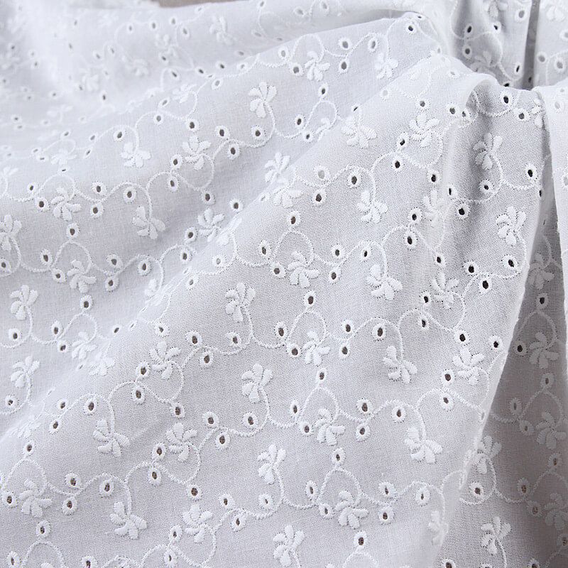 Embroidered Fabric Cutwork 100% Cotton for Women's Wear Wholesale Supp