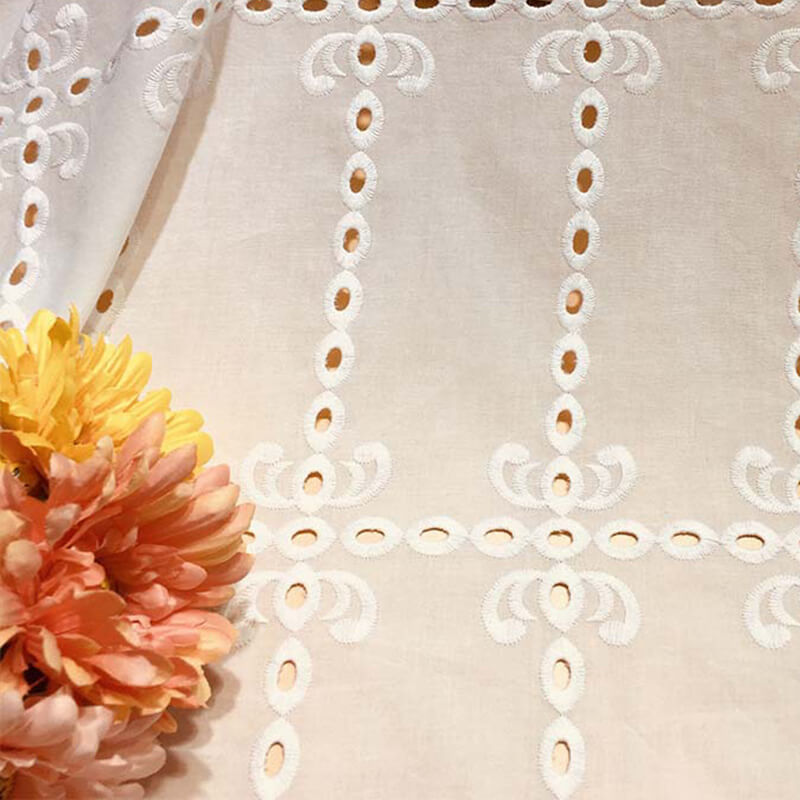 185g Embroidered Fabric Plaid Cutwork 100% Cotton for Kids Wear Wholes