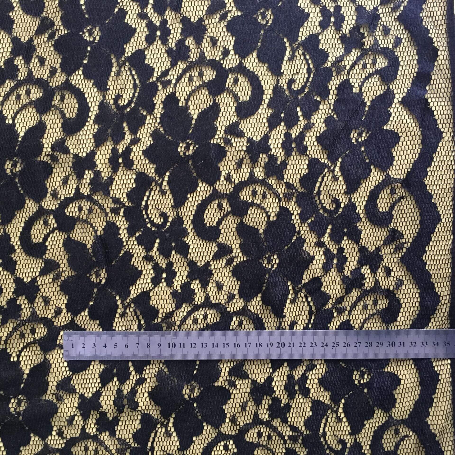 Lace Fabric Scallop Edge Lurex Nylon Warp Knit for Women's Wear Wholes