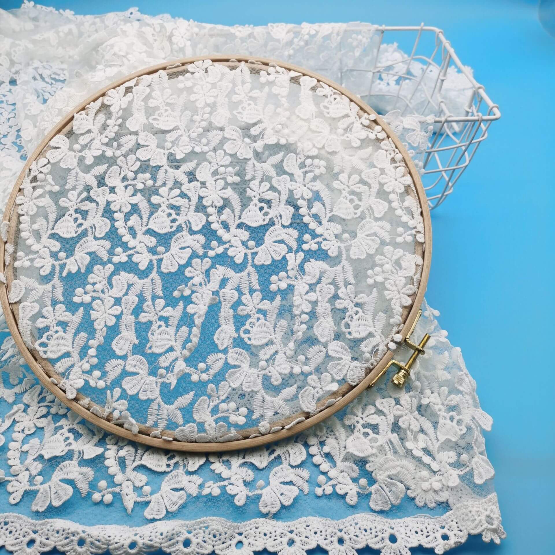 Lace Fabric Milk Silk Water Soluble Polyester for Apparel Wholesale Su 5
