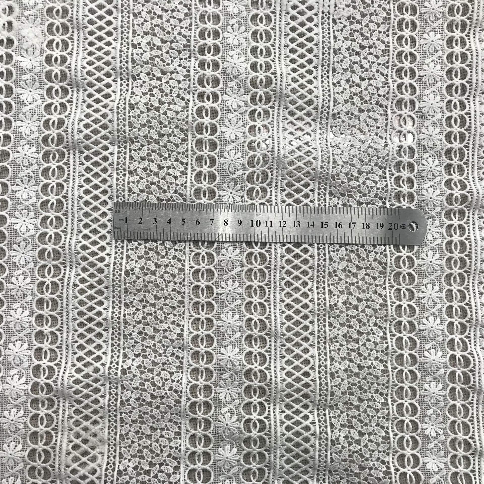 Lace Fabric Embroidered Fabric Milk Silk Polyester for Women's Wear Wh 3