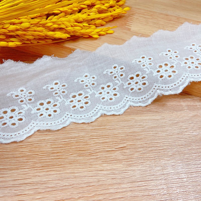 Lace Trim Water Soluble Lace Cutwork Polyester Lace Fabric for Apparel