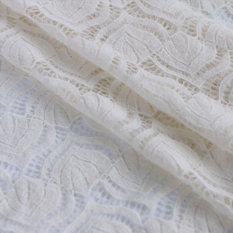 Lace Fabric Cutwork Dress Polyester for Women's Wear Wholesale Supplie