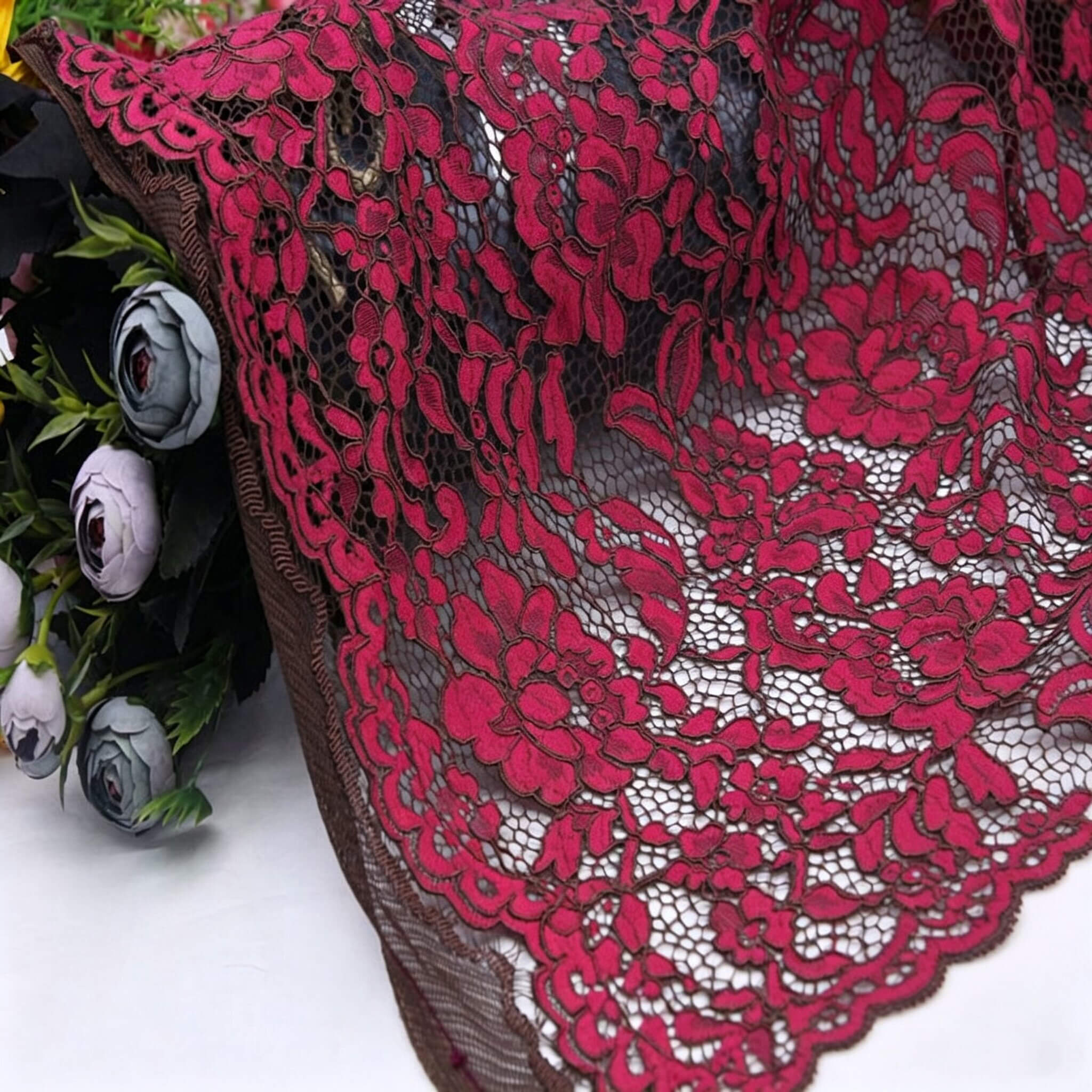 Lace Fabric Scallop Edge Decorative Polyester Warp Knit for Bridal Who