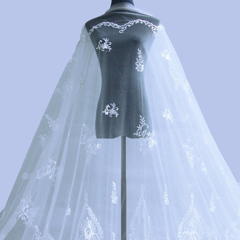 Dress Single Edge White Polyester Sequin Fabric for Women's Wear Whole
