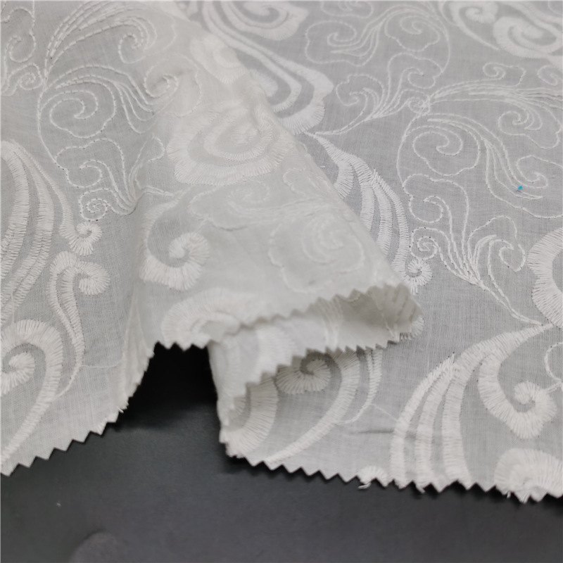 Cutwork Women's 100% Cotton Embroidered Fabric for Women's Wear Wholes